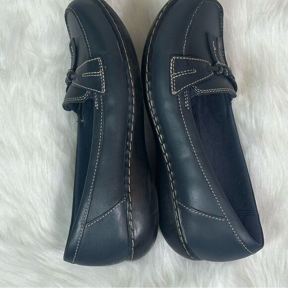 Clarks Black Loafers with Tassel Detail - Picture 8 of 9